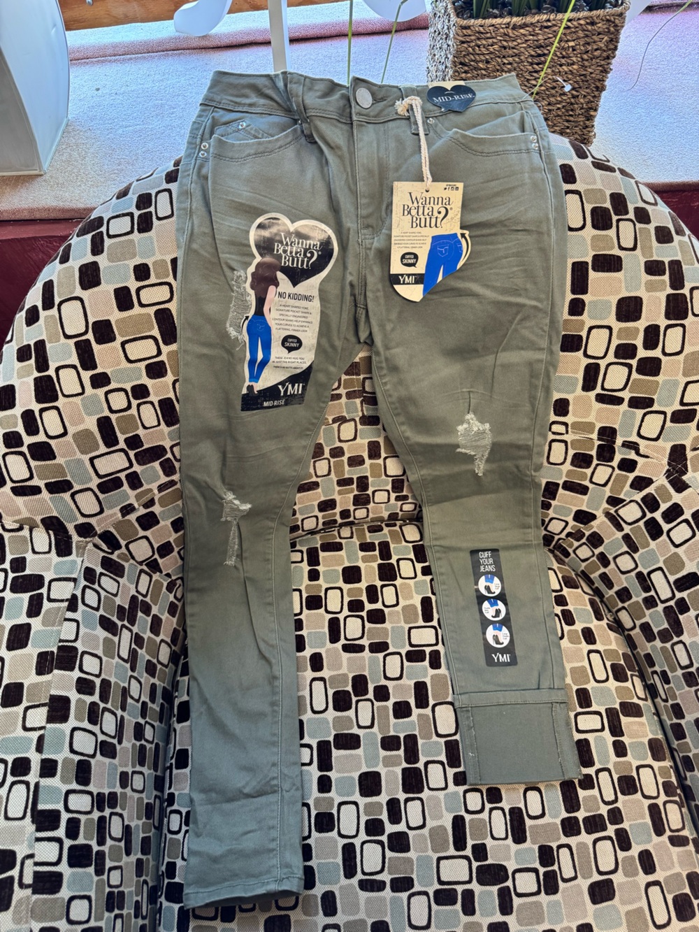 Olive Green Skinny Jeggings with Distressed Detail
